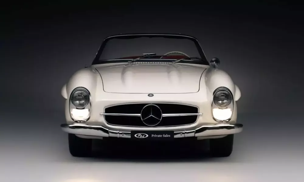 Đừng ngạc nhiên nếu xe Mercedes-Benz 300 SL Roadster này có giá trên 9 triệu đô la- Ảnh 1.