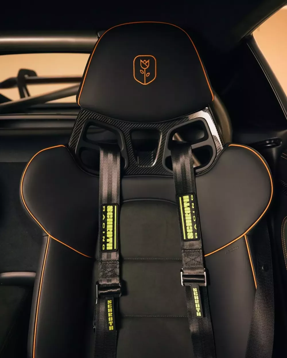 Chi tiết độc bản Porsche 718 Cayman GT4 RS The Tulip dành riêng cho đại gia Hà Lan- Ảnh 6. Chi tiết độc bản Porsche 718 Cayman GT4 RS The Tulip dành riêng cho đại gia Hà Lan- Ảnh 6.