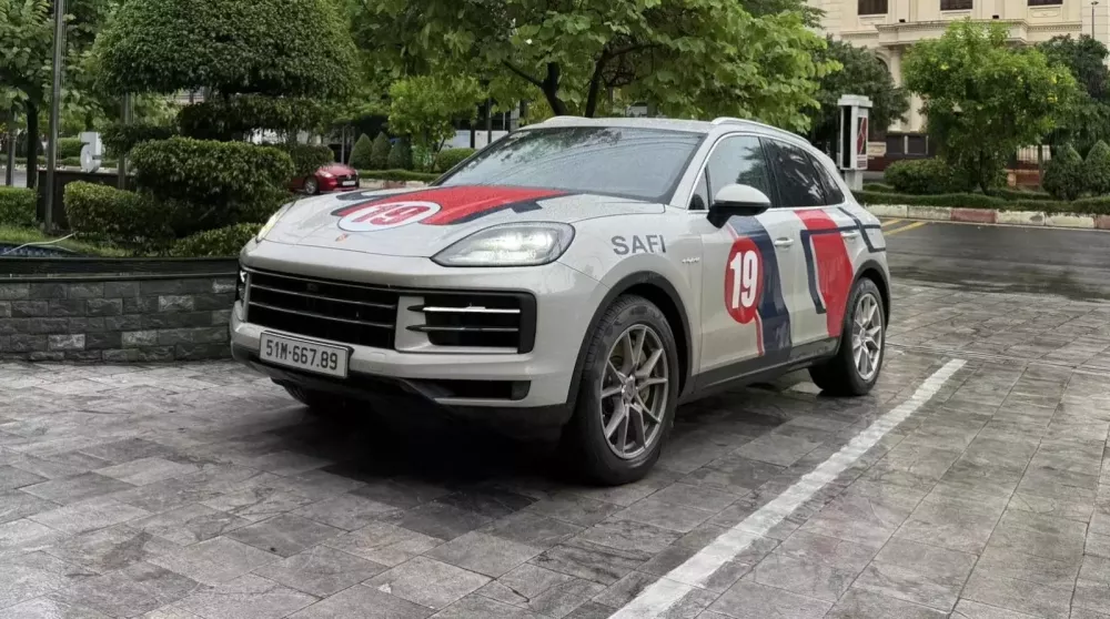 Đúng chất dân thích trải nghiệm, anh Hoàng Anh cho Porsche Cayenne S E-Hybrid 2025 "phượt" nhẹ 4.700 km- Ảnh 3.