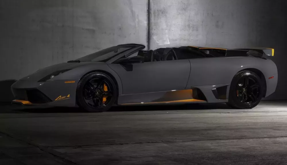 Thật vui vì chiếc Lamborghini Murcielago LP650-4 Roadster cuối cùng đã có mặt trên thị trường- Ảnh 2. Thật vui vì chiếc Lamborghini Murcielago LP650-4 Roadster cuối cùng đã có mặt trên thị trường- Ảnh 2.