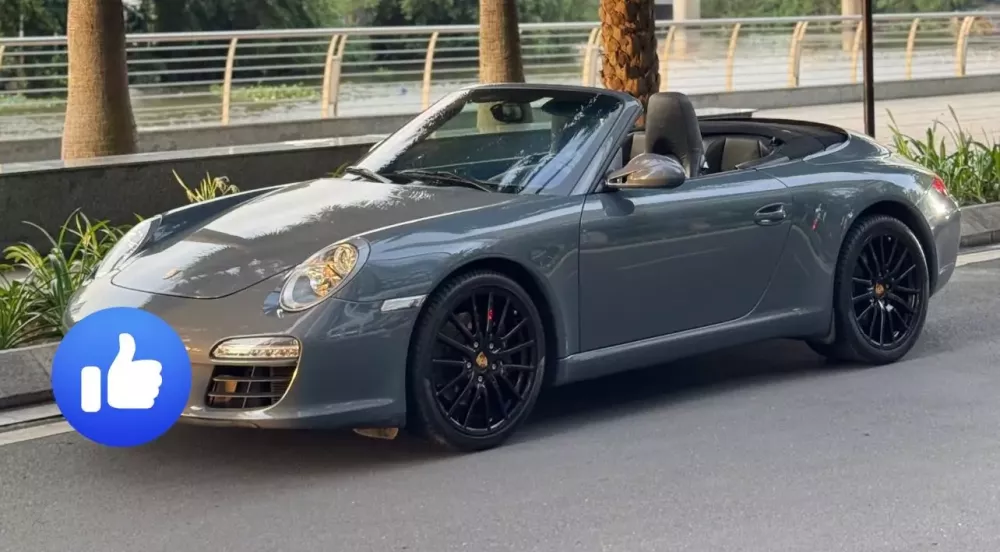 Porsche 911 Carerra Cabriolet 997 hàng hiếm xuất hiện, nhiều khả năng thuộc sở hữu của người này- Ảnh 4. Porsche 911 Carerra Cabriolet 997 hàng hiếm xuất hiện, nhiều khả năng thuộc sở hữu của người này- Ảnh 4.