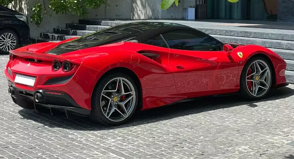 Ferrari F8 Tributo đầu tiên về Việt Nam của Cường "Đô-la" giờ ra sao?- Ảnh 5. Ferrari F8 Tributo đầu tiên về Việt Nam của Cường "Đô-la" giờ ra sao?- Ảnh 5.