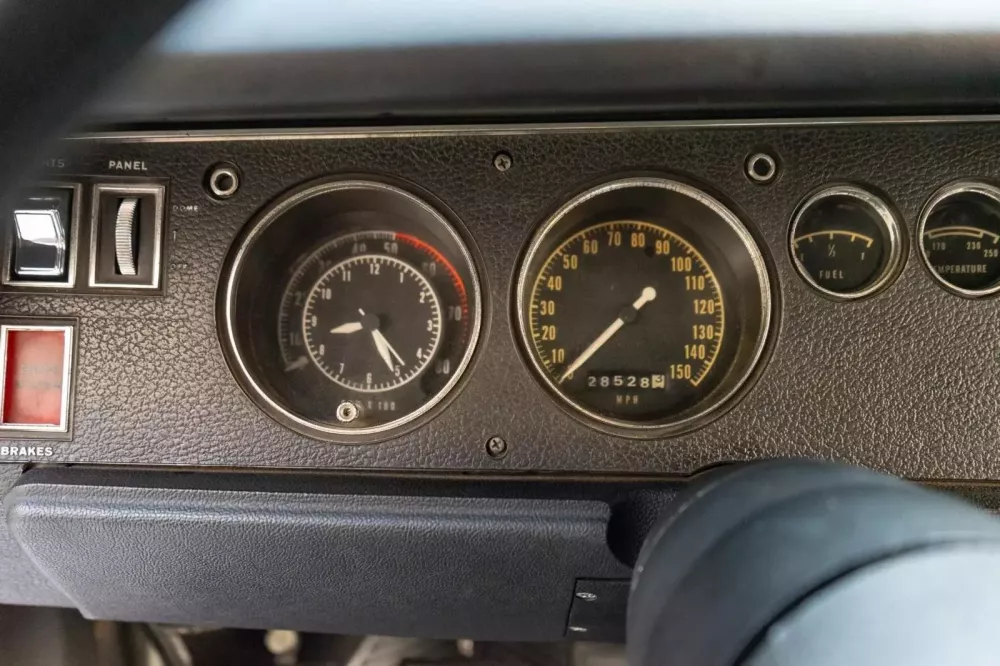 Câu chuyện về người phụ nữ lái xe Plymouth Superbird 1970 trong 40 năm trước khi qua đời- Ảnh 8. Câu chuyện về người phụ nữ lái xe Plymouth Superbird 1970 trong 40 năm trước khi qua đời- Ảnh 8.