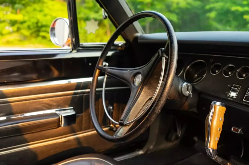 Câu chuyện về người phụ nữ lái xe Plymouth Superbird 1970 trong 40 năm trước khi qua đời- Ảnh 6. Câu chuyện về người phụ nữ lái xe Plymouth Superbird 1970 trong 40 năm trước khi qua đời- Ảnh 6.