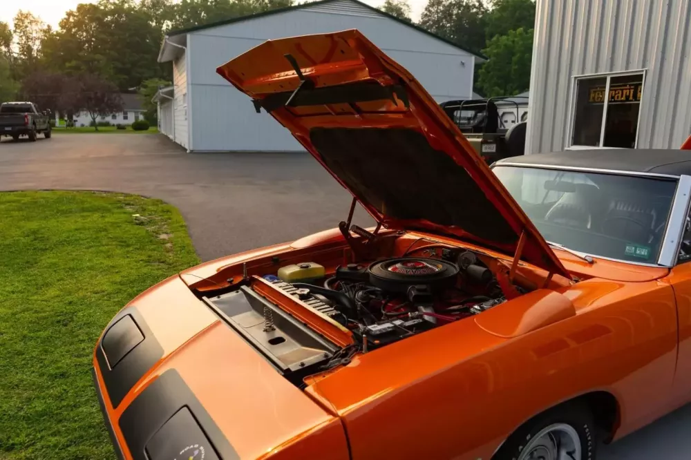 Câu chuyện về người phụ nữ lái xe Plymouth Superbird 1970 trong 40 năm trước khi qua đời- Ảnh 10. Câu chuyện về người phụ nữ lái xe Plymouth Superbird 1970 trong 40 năm trước khi qua đời- Ảnh 10.