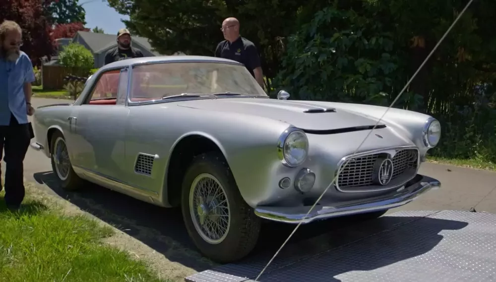 Maserati 3500 GT 1960 xuất hiện sau nhiều thập kỷ ẩn náu trong garage của chủ nhân quá cố- Ảnh 2. Maserati 3500 GT 1960 xuất hiện sau nhiều thập kỷ ẩn náu trong garage của chủ nhân quá cố- Ảnh 2.