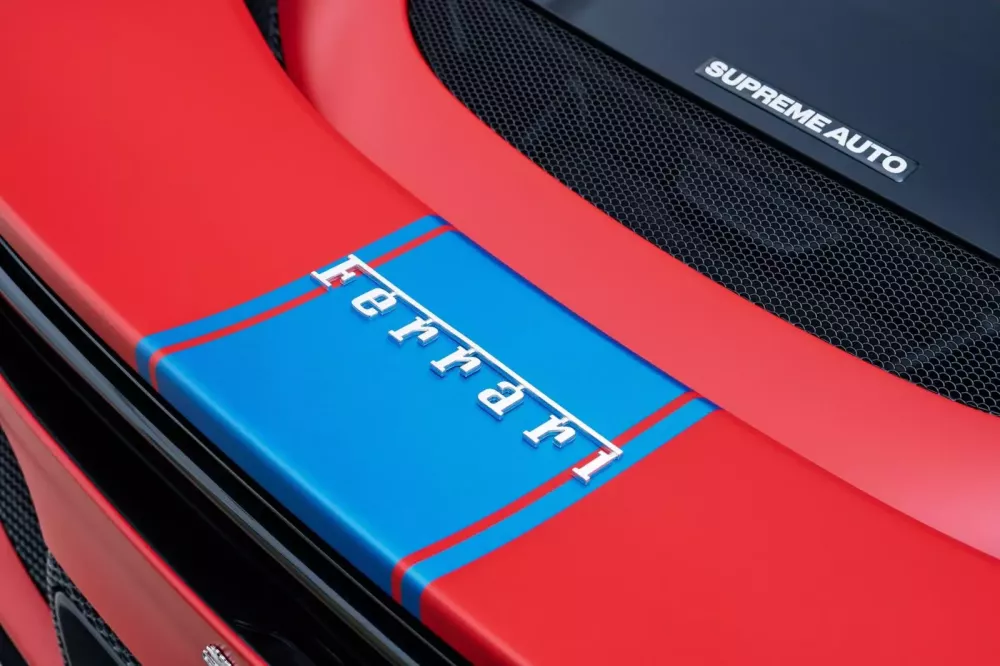 Đánh gia nhanh Ferrari 296 GTS cá nhân hóa đặc biệt tại Việt Nam: Màu sơn lạ mắt cùng gói carbon màu đỏ đắt tiền- Ảnh 4. Đánh gia nhanh Ferrari 296 GTS cá nhân hóa đặc biệt tại Việt Nam: Màu sơn lạ mắt cùng gói carbon màu đỏ đắt tiền- Ảnh 4.