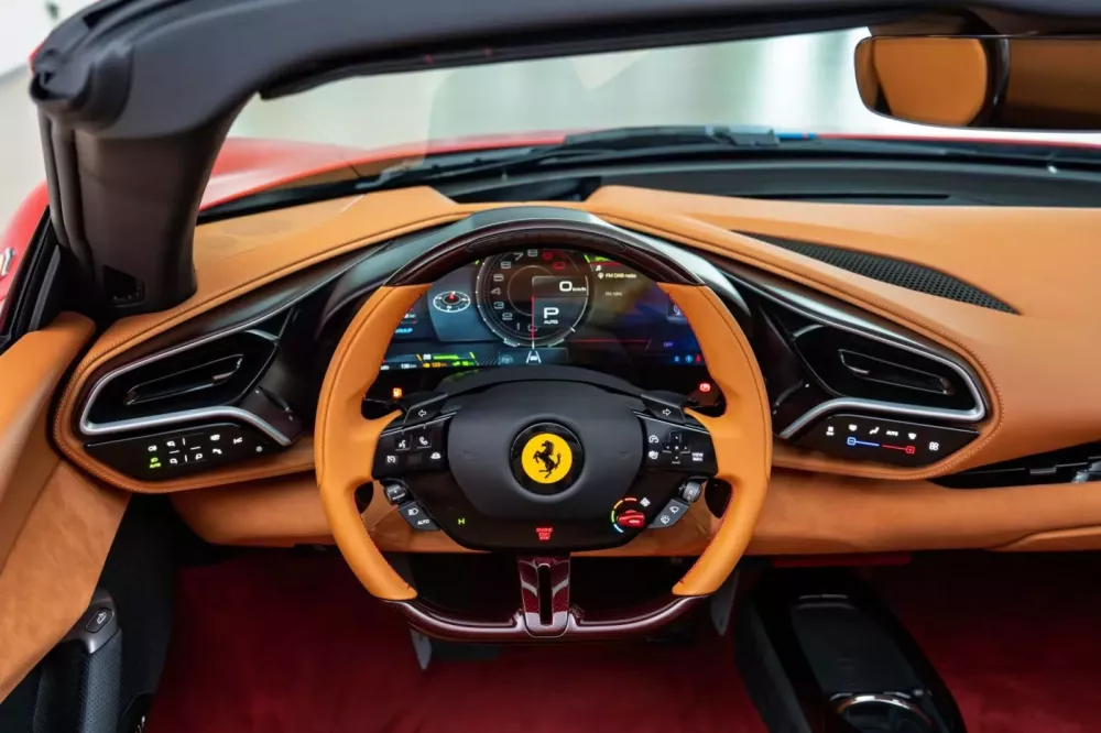 Đánh gia nhanh Ferrari 296 GTS cá nhân hóa đặc biệt tại Việt Nam: Màu sơn lạ mắt cùng gói carbon màu đỏ đắt tiền- Ảnh 11. Đánh gia nhanh Ferrari 296 GTS cá nhân hóa đặc biệt tại Việt Nam: Màu sơn lạ mắt cùng gói carbon màu đỏ đắt tiền- Ảnh 11.