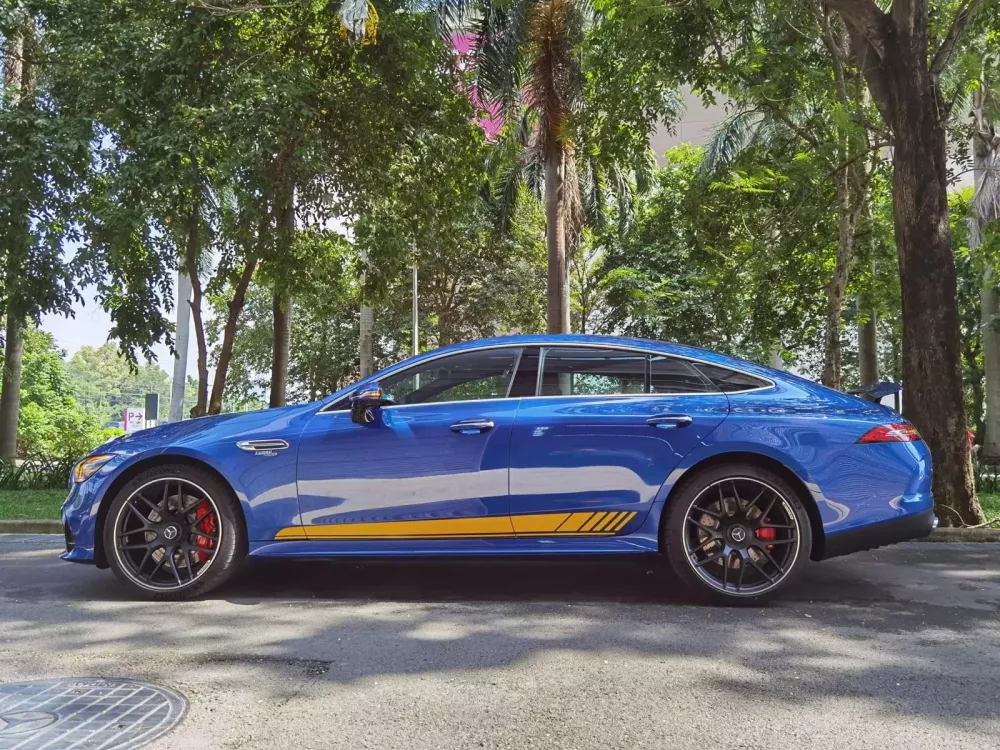 Mercedes-AMG GT 53 mới tinh giảm giá từ 6,9 tỷ đồng xuống còn hơn 3,8 tỷ đồng, quá hời rồi- Ảnh 4. Mercedes-AMG GT 53 mới tinh giảm giá từ 6,9 tỷ đồng xuống còn hơn 3,8 tỷ đồng, quá hời rồi- Ảnh 4.