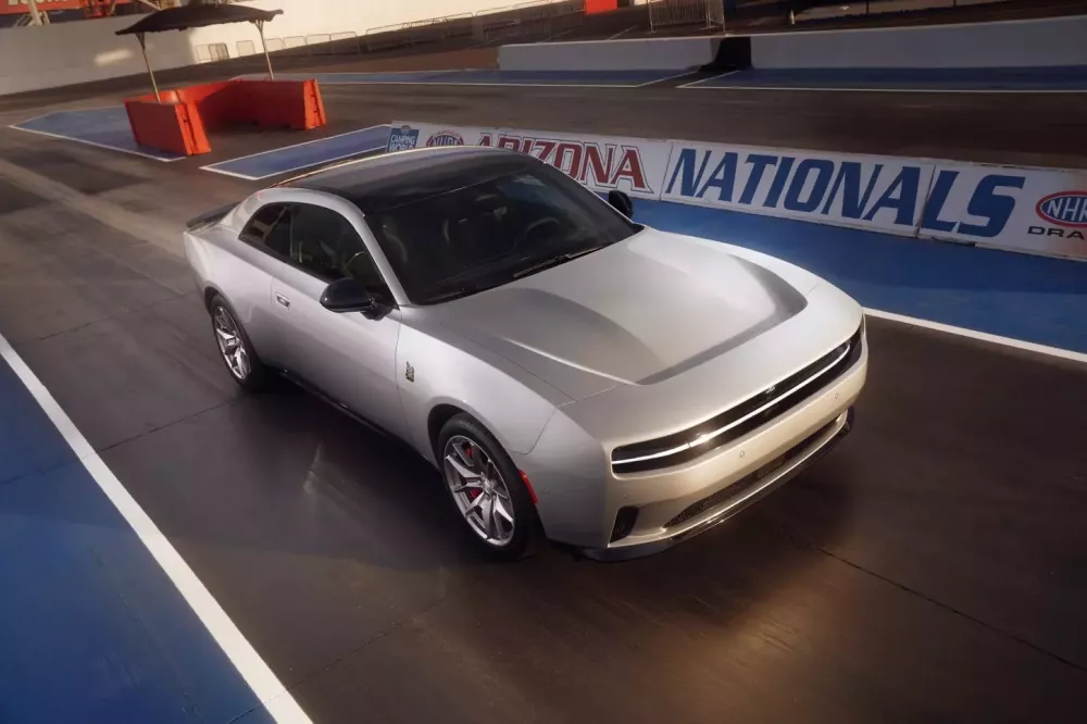 Chuyện hy hữu khi tài xế bị phạt vì tiếng ống xả của xe điện Dodge Charger quá ồn- Ảnh 7. Chuyện hy hữu khi tài xế bị phạt vì tiếng ống xả của xe điện Dodge Charger quá ồn- Ảnh 7.