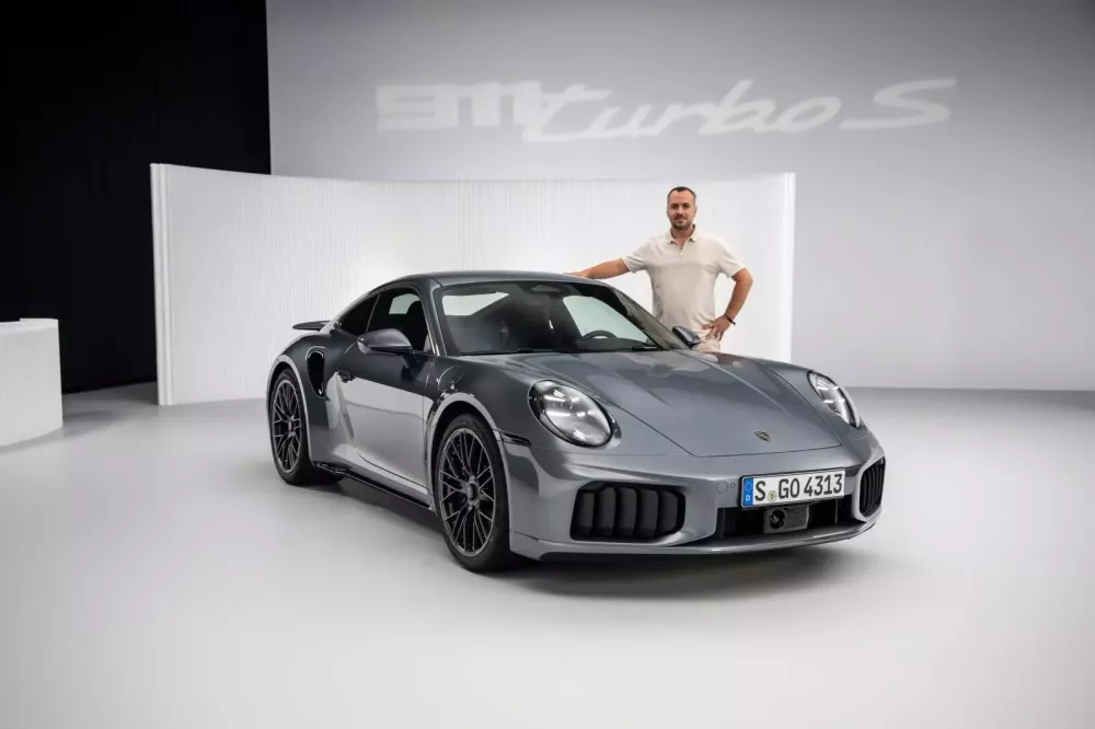 Porsche 911 Turbo S 992.2 trình làng: Tinh hoa hội tụ với công suất tận 701 mã lực- Ảnh 4. Porsche 911 Turbo S 992.2 trình làng: Tinh hoa hội tụ với công suất tận 701 mã lực- Ảnh 4.