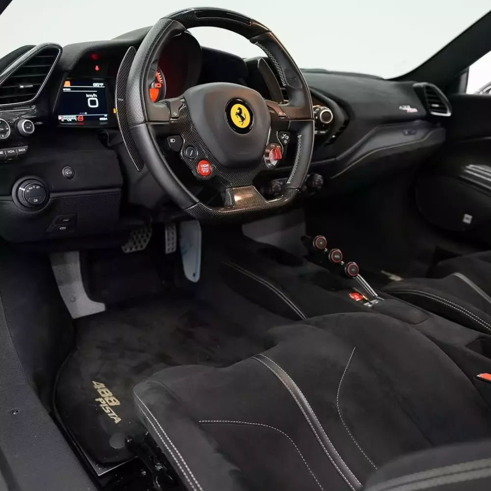 Chiếc xe 488 Pista này có giá gần gấp đôi mua mới, đúng là xe Ferrari ICE chưa bao giờ rớt giá- Ảnh 5. Chiếc truc tiep bong da hom nay 488 Pista này có giá gần gấp đôi mua mới, đúng là truc tiep bong da hom nay Ferrari ICE chưa bao giờ rớt giá- Ảnh 5.