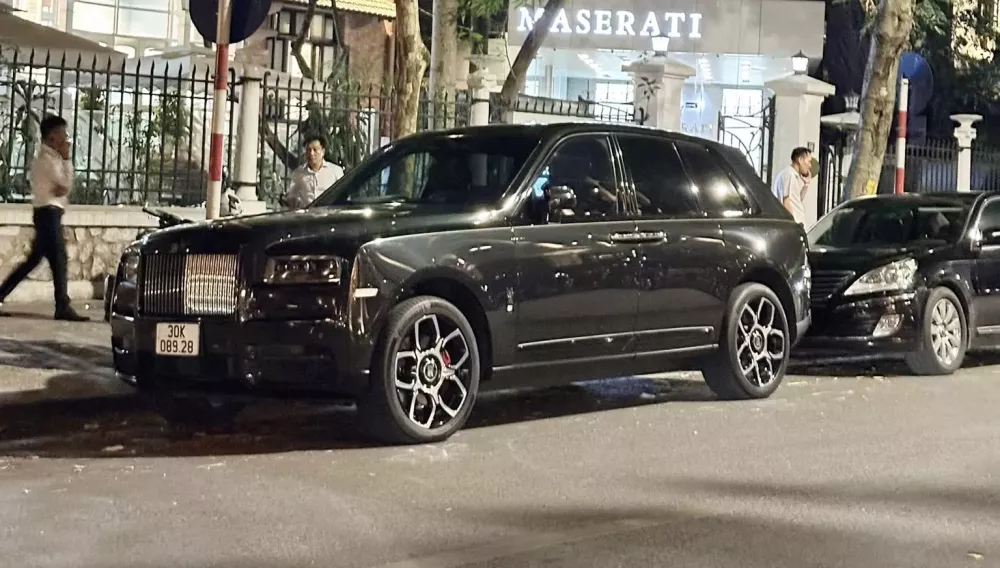 Dàn xe siêu sang Rolls-Royce đẳng cấp của các doanh nhân Hà Nội hội tụ, tổng giá trị trên 150 tỷ đồng- Ảnh 2.