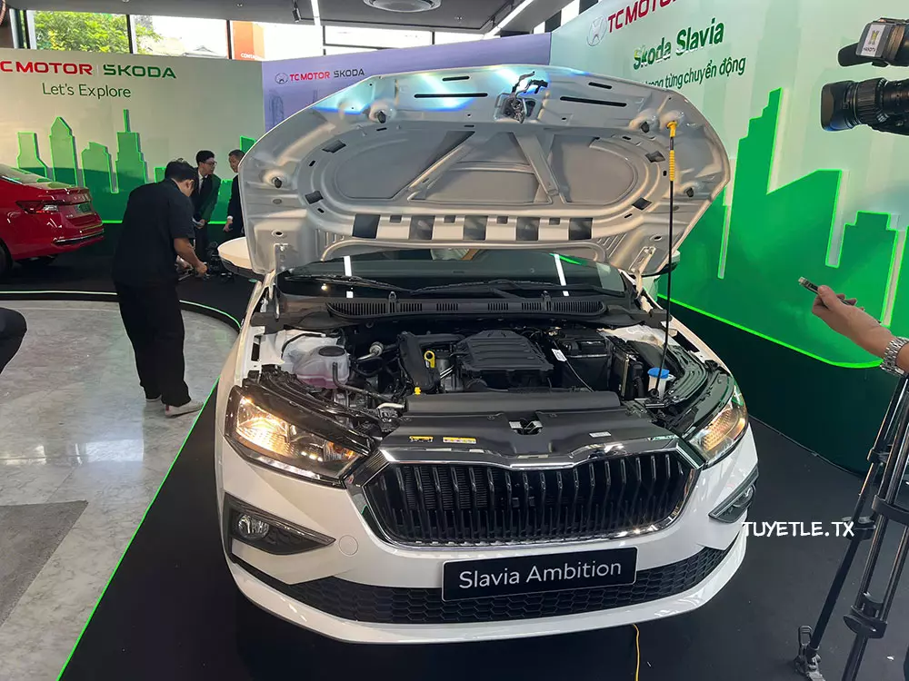 Hộp số tự động 6 cấp là điểm nhấn của Skoda Slavia 
