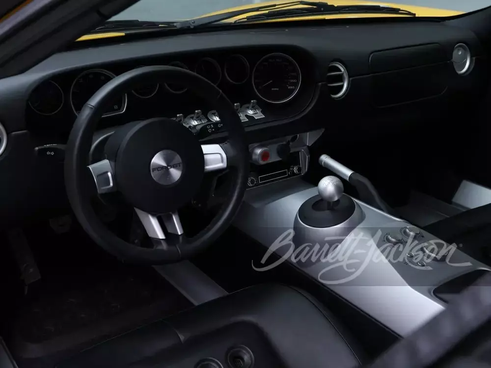 Dân chơi bán lại chiếc xe Ford GT đã sở hữu được 19 năm, chỉ chạy 2.200 km- Ảnh 7.