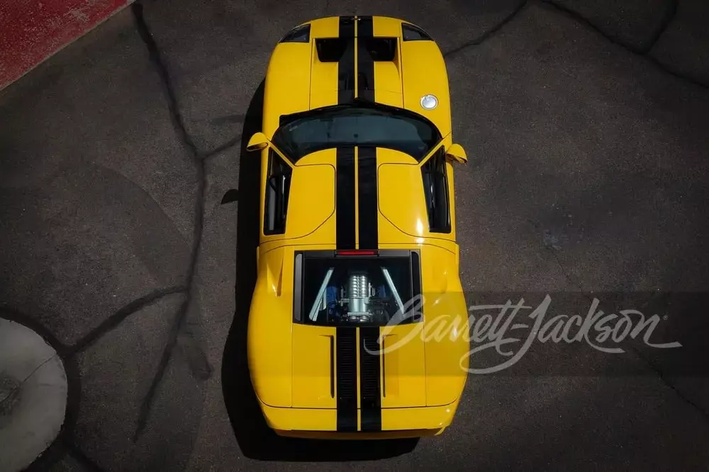 Dân chơi bán lại chiếc xe Ford GT đã sở hữu được 19 năm, chỉ chạy 2.200 km- Ảnh 1.