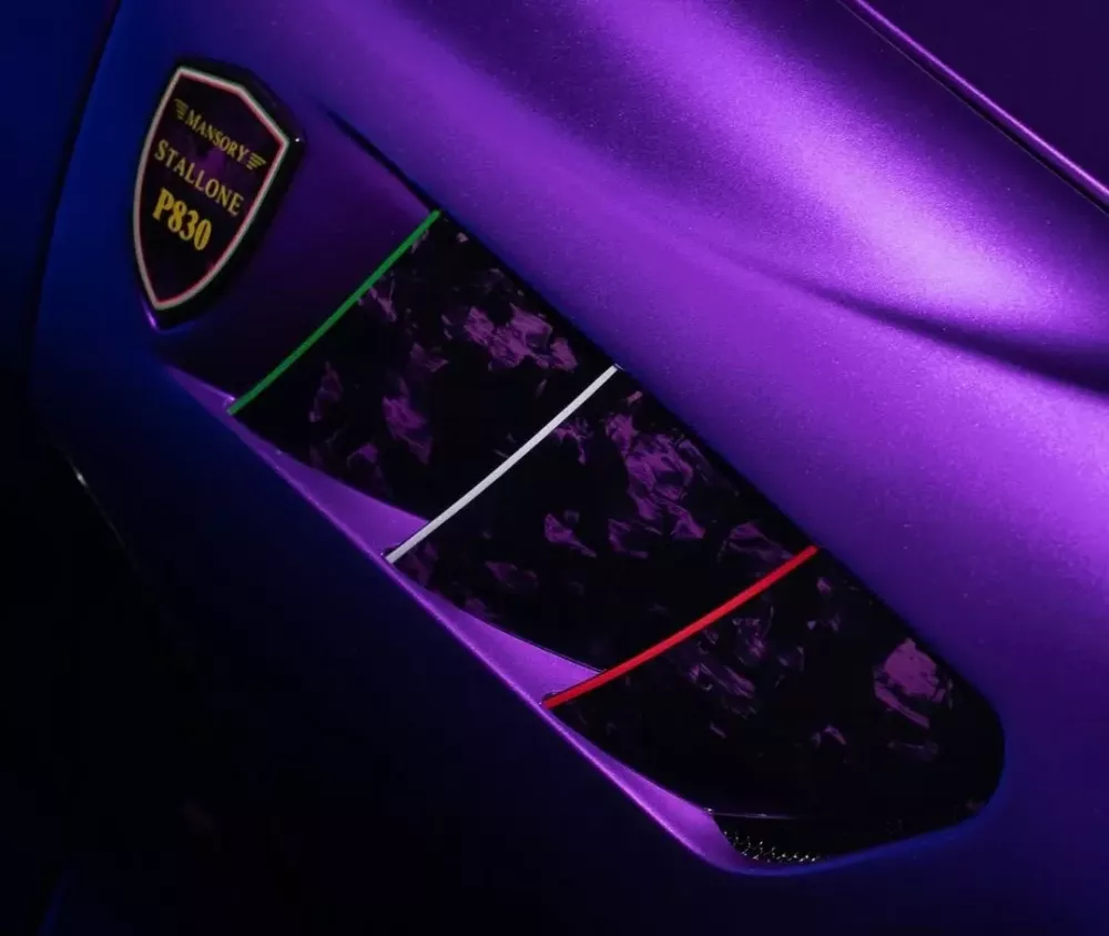 Không thể tin được khi Mansory lại nghĩ ra bộ áo màu tím cho sản phẩm độ Ferrari 812 Superfast- Ảnh 4. Không thể tin được khi Mansory lại nghĩ ra bộ áo màu tím cho sản phẩm độ Ferrari 812 Superfast- Ảnh 4.