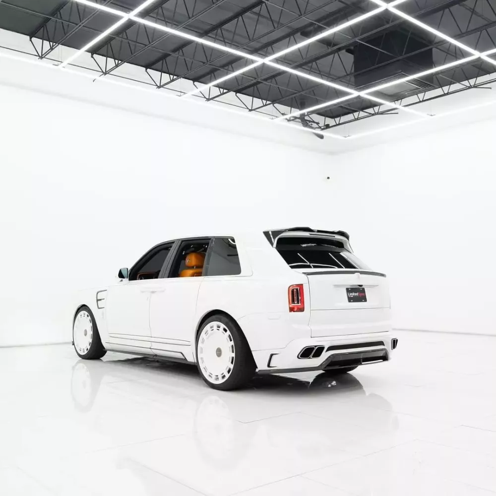 Ngắm "bạch công tử" Rolls-Royce Cullinan của Mansory- Ảnh 3.