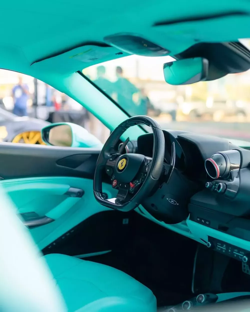 Bạn không nhầm đâu, kiểu độ xe Ferrari F8 này đích thực là của Liberty Walk- Ảnh 7.