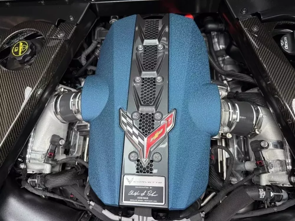 Được trả đến 360.000 đô la nhưng đại lý vẫn không cho Chevrolet Corvette ZR1 ZTK 2025 rời showroow- Ảnh 9.