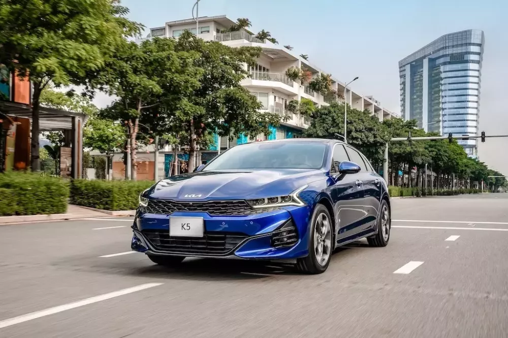 Liên tục xuất hiện trong top xe ế nhất thị trường, Kia K5 được giảm giá xuống còn 769 triệu đồng