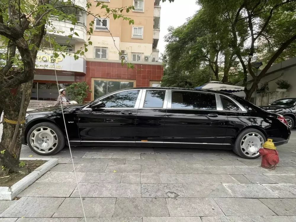 Cặp đôi Rolls-Royce đẳng cấp của doanh nhân bất động sản Hà Nội nhưng Mercedes-Maybach S650 Pullman mới là cực phẩm- Ảnh 2.