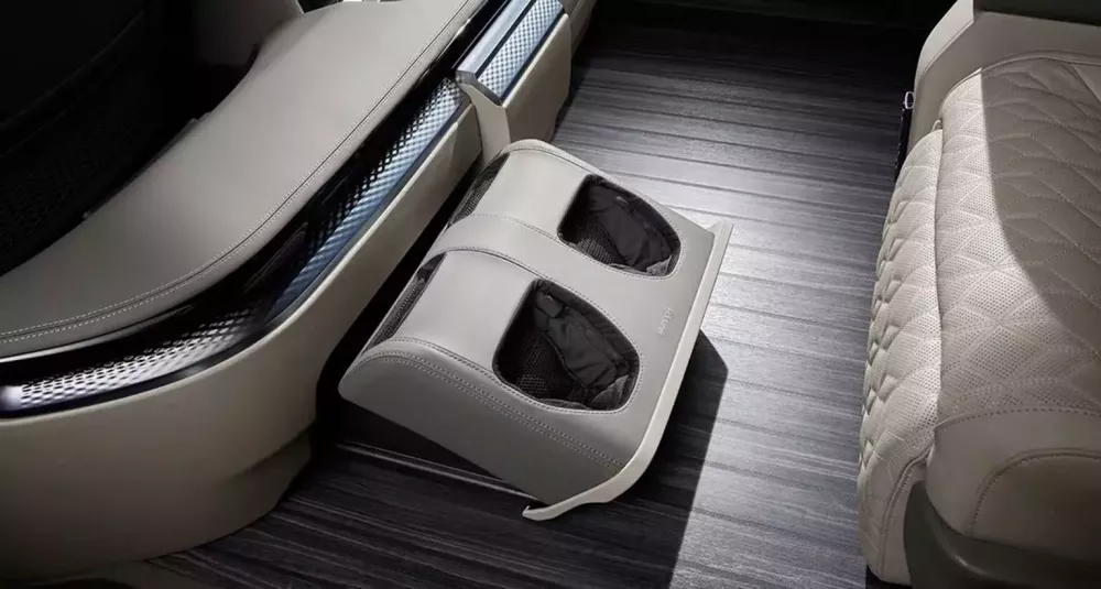 Kia Carnival Hi Limousine 2026 bản Signature 4 chỗ có máy massage chân