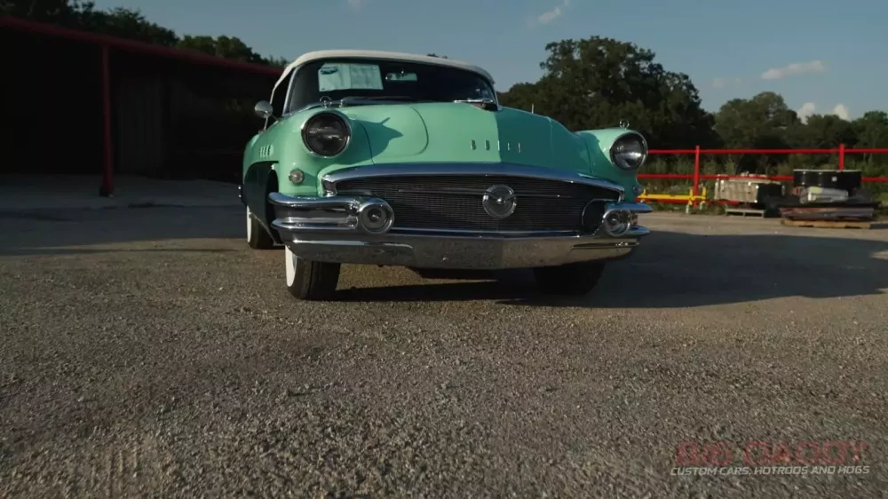 Câu chuyện về món quà Buick Roadmaster mui trần 1956 của con rể dành tặng bố vợ- Ảnh 4.