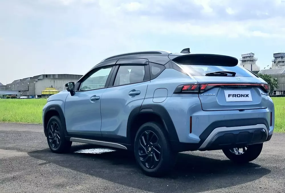 Suzuki Fronx sở hữu thiết kế SUV lai Coupe mượt mà