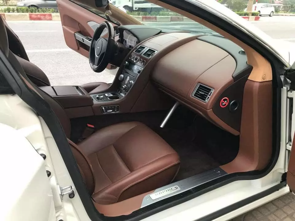 Cặp đôi Maserati Granturismo và Aston Martin Rapide S đi "ăn khuya" đỗ cùng nhau- Ảnh 3.