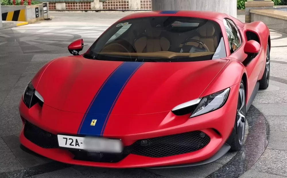 Ferrari 296 GTS cá nhân hóa đặc biệt tại Việt Nam thuộc về doanh nhân Vũng Tàu- Ảnh 2. Ferrari 296 GTS cá nhân hóa đặc biệt tại Việt Nam thuộc về doanh nhân Vũng Tàu- Ảnh 2.