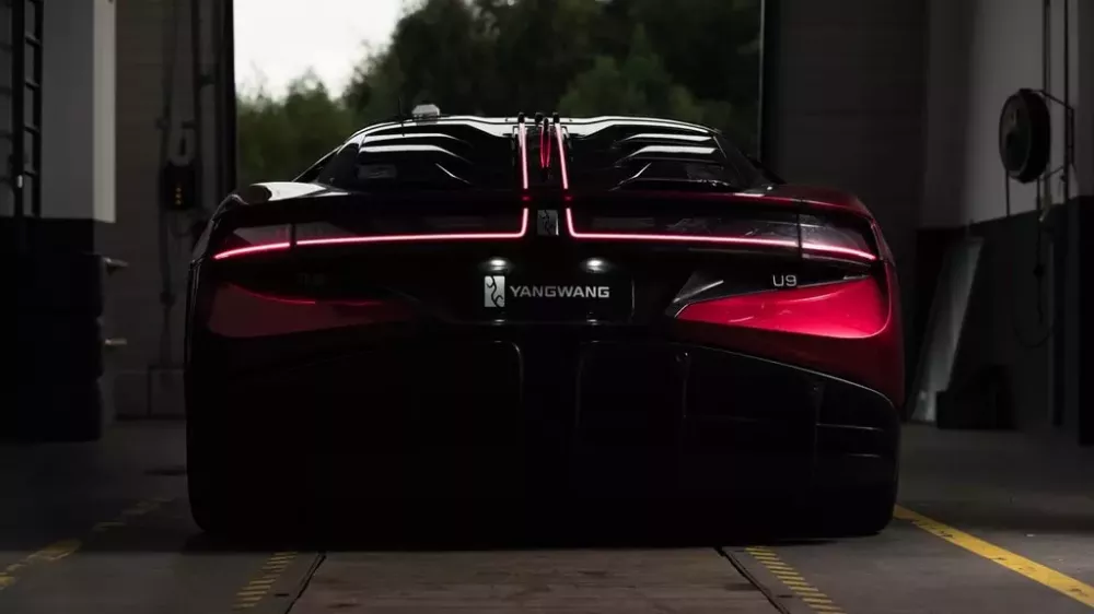 Xe điện Trung Quốc Yangwang U9 Xtreme đạt tốc độ tối đa 496 km/h, có thể trở thành xe nhanh nhất thế giới- Ảnh 4.