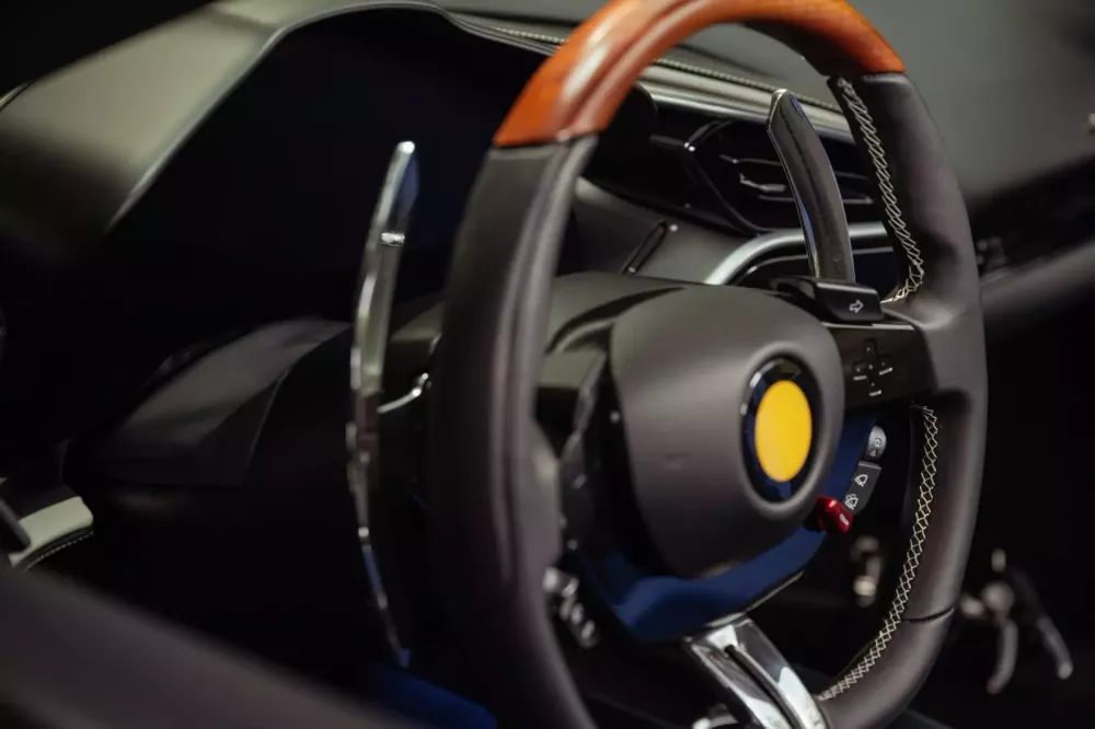 Cận cảnh Ferrari 296 GTS lấy cảm hứng từ chiếc xe đua huyền thoại 250 LM mang số 124- Ảnh 17.