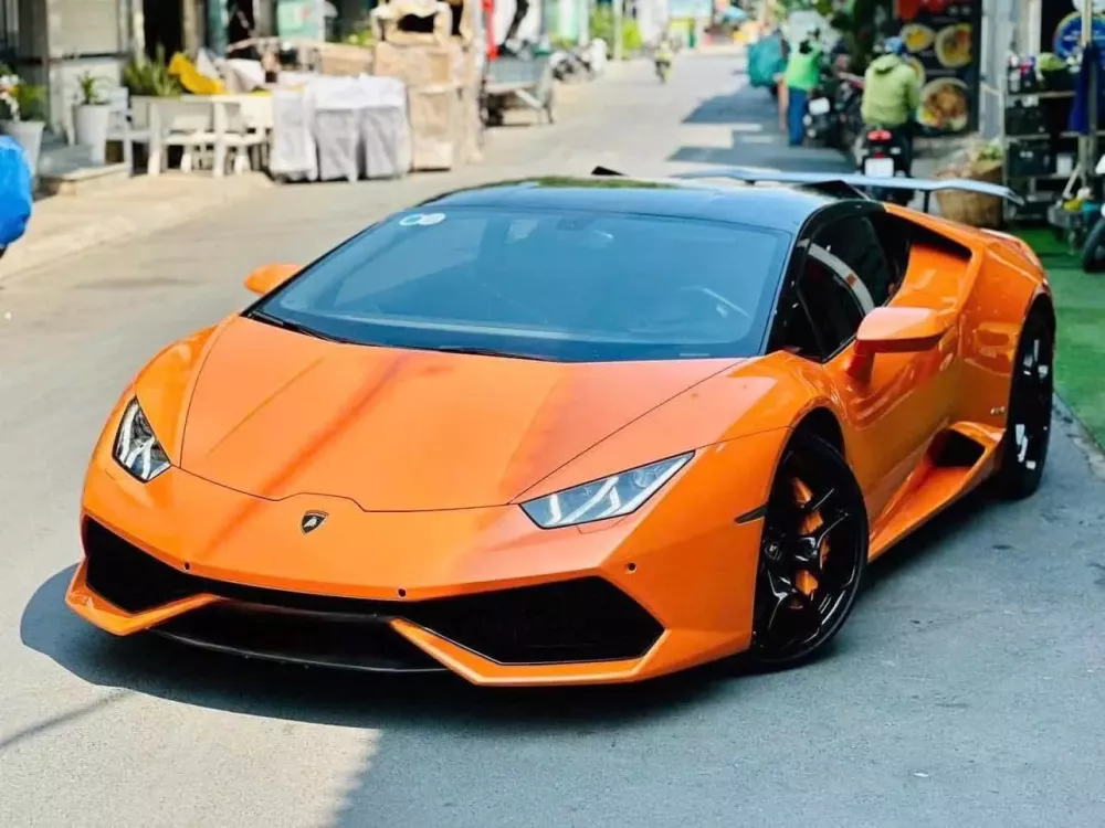 Lamborghini Huracan LP610-4 giờ có giá rẻ như xe siêu sang- Ảnh 2. Lamborghini Huracan LP610-4 giờ có giá rẻ như xe siêu sang- Ảnh 2.