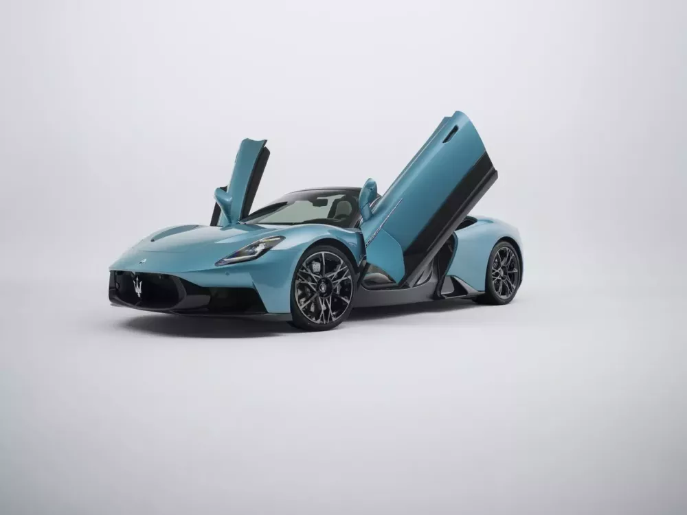 Cận cảnh Maserati MCPura vừa mới lộ diện, siêu xe thay thế MC20 không mấy thành công- Ảnh 2.