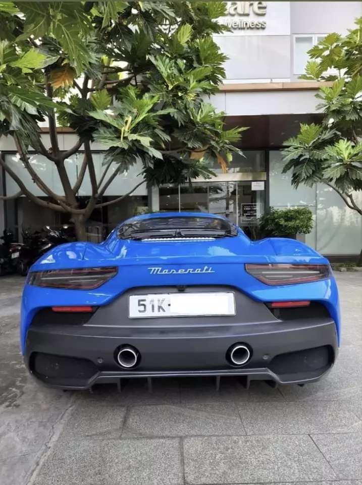 Maserati MC20 Blu Infinito độc nhất Việt Nam tái xuất- Ảnh 3. Maserati MC20 Blu Infinito độc nhất Việt Nam tái xuất- Ảnh 3.