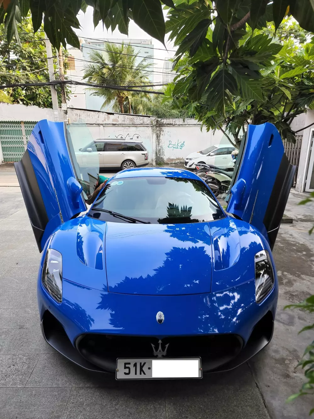 Maserati MC20 Blu Infinito độc nhất Việt Nam tái xuất- Ảnh 2. Maserati MC20 Blu Infinito độc nhất Việt Nam tái xuất- Ảnh 2.