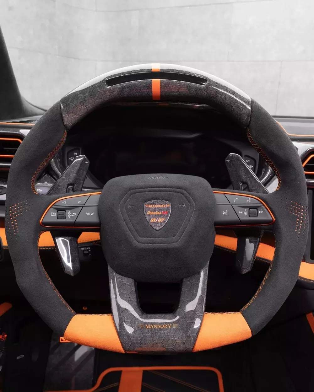 Việc gì khó có Mansory rồi, nâng cấp Lamborghini Urus SE lên tầm cao mới với công suất 1.095 mã lực- Ảnh 13.