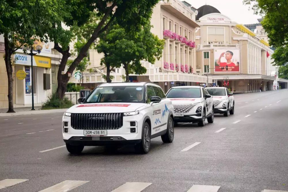 Omoda C5 Luxury và Jaecoo J7 PHEV trả trước chỉ từ 0 đồng- Ảnh 2. Omoda C5 Luxury và Jaecoo J7 PHEV trả trước chỉ từ 0 đồng- Ảnh 2.