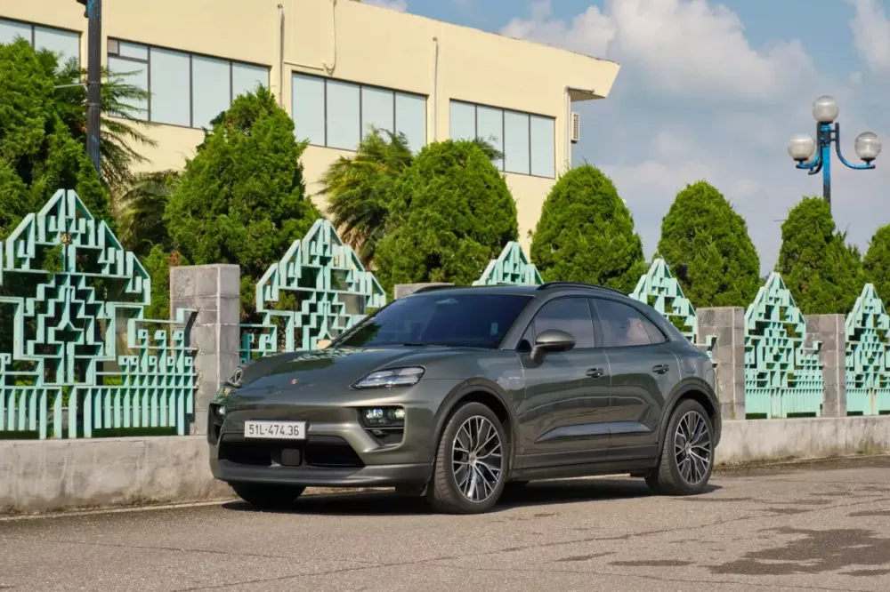 Trải nghiệm Porsche Macan 4 Electric: Ngôi sao của phân khúc SUV điện hạng sang- Ảnh 1. Trải nghiệm Porsche Macan 4 Electric: Ngôi sao của phân khúc SUV điện hạng sang- Ảnh 1.