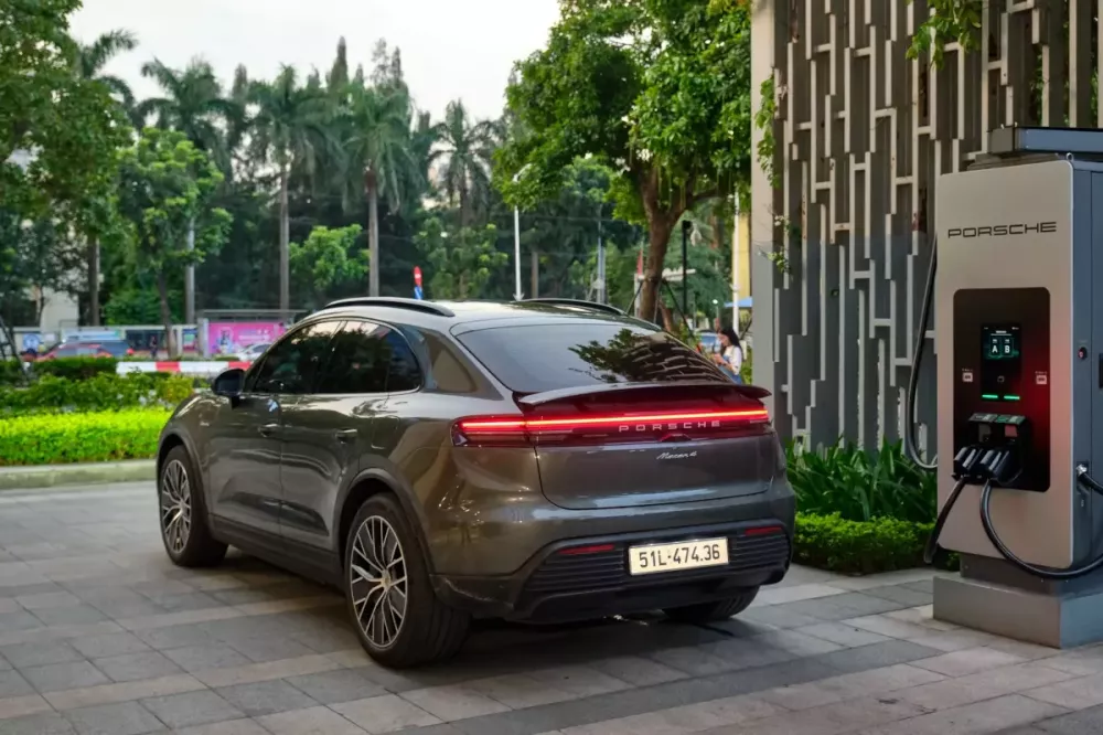 Trải nghiệm Porsche Macan 4 Electric: Ngôi sao của phân khúc SUV điện hạng sang- Ảnh 11. Trải nghiệm Porsche Macan 4 Electric: Ngôi sao của phân khúc SUV điện hạng sang- Ảnh 11.