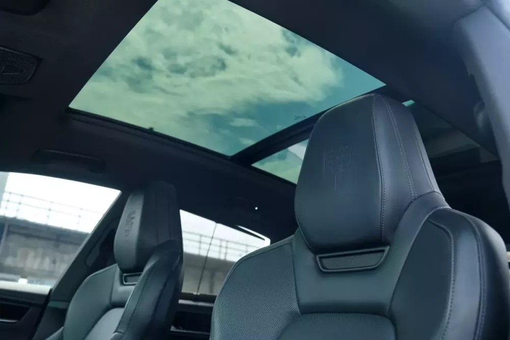 Trải nghiệm Porsche Macan 4 Electric: Ngôi sao của phân khúc SUV điện hạng sang- Ảnh 9. Trải nghiệm Porsche Macan 4 Electric: Ngôi sao của phân khúc SUV điện hạng sang- Ảnh 9.