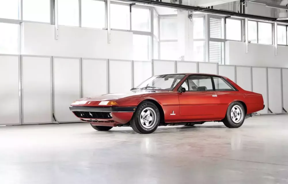 Cận cảnh Ferrari 365 GT4 1973 thuộc sở hữu của nhà vô địch F1 Niki Lauda- Ảnh 5. Cận cảnh Ferrari 365 GT4 1973 thuộc sở hữu của nhà vô địch F1 Niki Lauda- Ảnh 5.