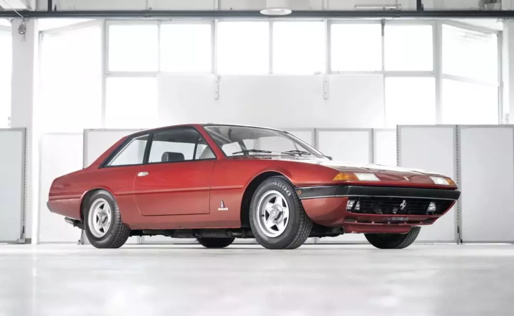 Cận cảnh Ferrari 365 GT4 1973 thuộc sở hữu của nhà vô địch F1 Niki Lauda- Ảnh 2. Cận cảnh Ferrari 365 GT4 1973 thuộc sở hữu của nhà vô địch F1 Niki Lauda- Ảnh 2.