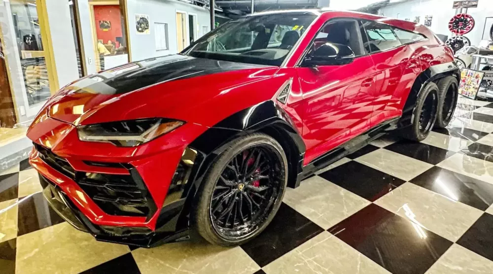 Lamborghini Urus được chủ xe "kéo chân", lên hẳn 6 bánh nhìn rất lạ mắt, đối thủ Mercedes-AMG G63 6x6 đây rồi- Ảnh 2. Lamborghini Urus được chủ xe "kéo chân", lên hẳn 6 bánh nhìn rất lạ mắt, đối thủ Mercedes-AMG G63 6x6 đây rồi- Ảnh 2.