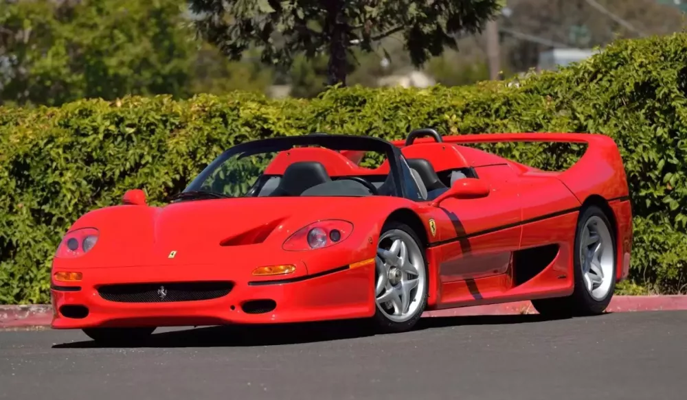 Cùng xem 5 chiếc xe biểu tượng được trang bị động cơ xe đua: 2 trong số đó từng về Việt Nam - Ảnh 12. Cùng xem 5 chiếc xe biểu tượng được trang bị động cơ xe đua: 2 trong số đó từng về Việt Nam - Ảnh 12.