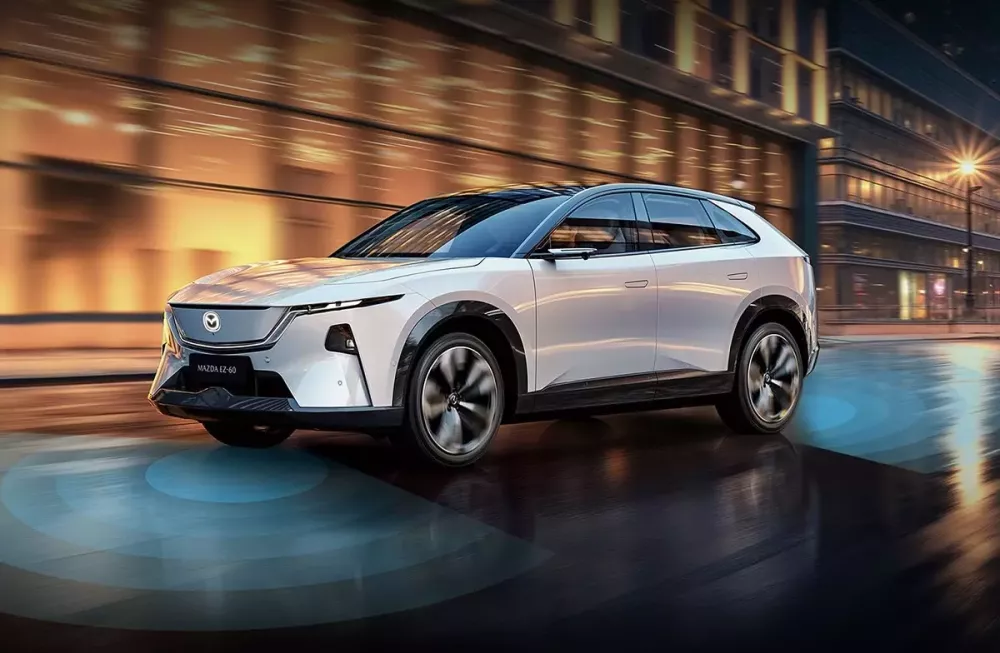 Mazda EZ-60 có giá chỉ bằng một nửa của CX-8 Mazda EZ-60 có giá chỉ bằng một nửa của CX-8