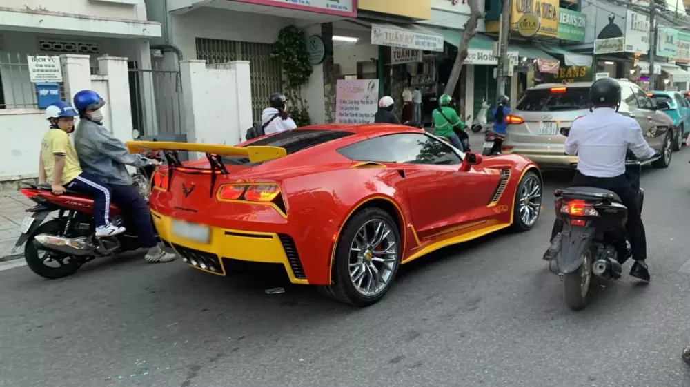 Chevrolet Corvette C7 Z06 mang phong cách Iron Man ở Việt Nam- Ảnh 2. Chevrolet Corvette C7 Z06 mang phong cách Iron Man ở Việt Nam- Ảnh 2.