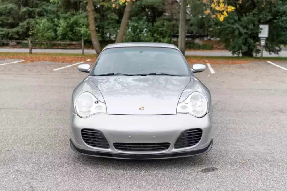 Cận cảnh Porsche 911 Turbo 996 mà các dân chơi xe đang tìm kiếm- Ảnh 1. Cận cảnh Porsche 911 Turbo 996 mà các dân chơi xe đang tìm kiếm- Ảnh 1.