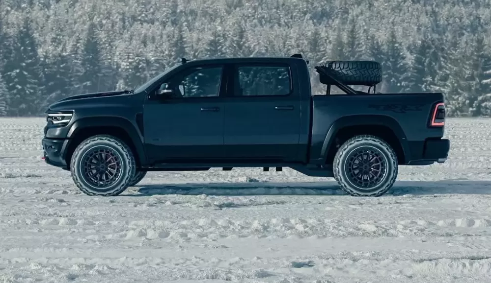 Ram 1500 TRX có giá gần 8 tỷ đồng tại Việt Nam sẽ nhanh chóng quay trở lại sau khi bị "khai tử"- Ảnh 3. Ram 1500 TRX có giá gần 8 tỷ đồng tại Việt Nam sẽ nhanh chóng quay trở lại sau khi bị "khai tử"- Ảnh 3.